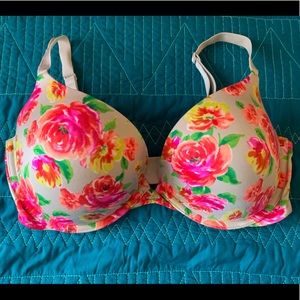 Victoria’s Secret Bra